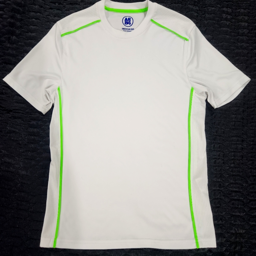 American Rag Performance tshirt